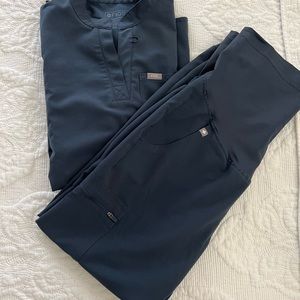 Maternity FIGS scrub set - sold out everywhere